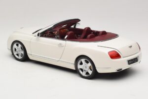 Bentley Continental GTC Weiß Ersatzverpackung Minichamps 1:18 100139032-R1 Druckguss — Bild 7 von 8