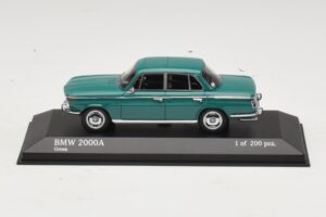 BMW 2000A Grün Minichamps 1:43 437023001 Druckguss