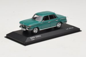 BMW 2000A Grün Minichamps 1:43 437023001 Druckguss — Bild 2 von 4