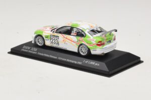 BMW 320i E46 #233 A. Priaulx / J. Muller Schubert Motorsport VLN Nurburgring 2005 Minichamps 1:43 400052433 Druckguss — Bild 3 von 4