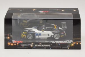 BMW Z4 GT3 Need for Speed Team #4 Hartung / Viebahn 24 Hours of Nürburgring 2011 Minichamps 1:43 437112904 Druckguss — Bild 5 von 5