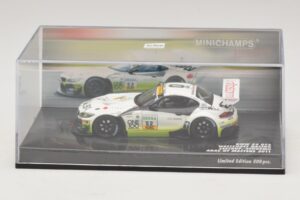 BMW Z4 GT3 Westcoast Racing #52 F. Lestrup ADAC GT Masters 2011 Minichamps 1:43 437112952 Druckguss — Bild 4 von 5