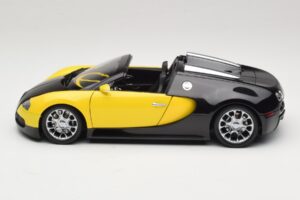 Bugatti Veyron Grand Sport Black Lemon Minichamps 1:18 100110831 Druckguss — Bild 4 von 8