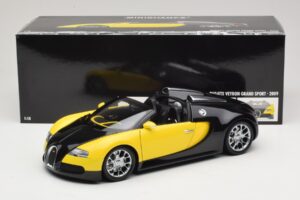 Bugatti Veyron Grand Sport Black Lemon Minichamps 1:18 100110831 Druckguss — Bild 8 von 8