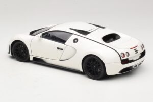 Bugatti Veyron Super Sport Weiß Minichamps 1:18 100110844 Druckguss — Bild 7 von 8