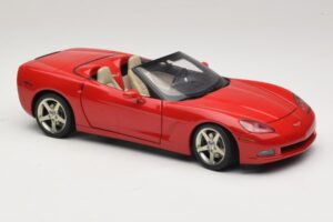 Chevrolet Corvette C6 Cabriolet Rot AUTOart 1:18 71221 Druckguss — Bild 6 von 8