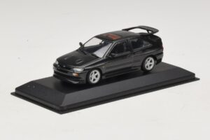 Ford Escort RS Cosworth Schwarz Metallic Minichamps 1:43 430082106 Druckguss — Bild 2 von 4