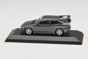 Ford Escort RS Cosworth Dunkelgrün Metallic Minichamps 1:43 430086300 Druckguss