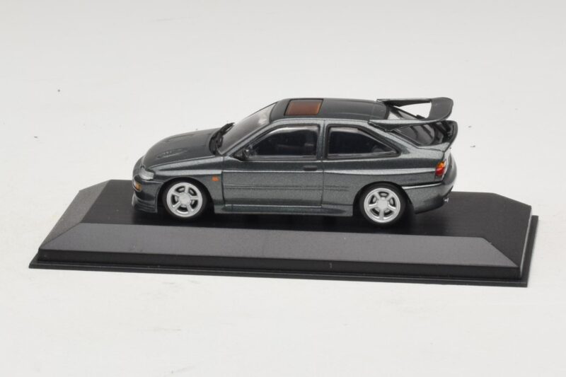 Ford Escort RS Cosworth Dunkelgrün Metallic Minichamps 1:43 430086300 Druckguss