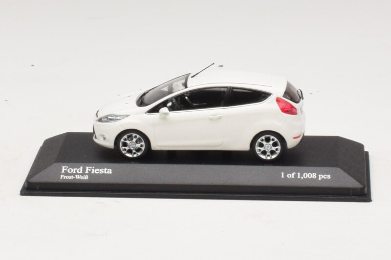 Ford Fiesta Mk6 Weiß Minichamps 1:43 Ford Fiesta Mk6 Weiß Minichamps 1:43 400088002 Druckguss