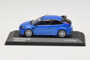 Ford Focus RS Mk2 Blau Metallic Minichamps 1:43 400088101 Druckguss