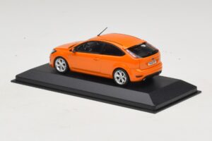 Ford Focus ST Mk2 Electric Orange Minichamps 1:43 400087302 Druckguss — Bild 3 von 4