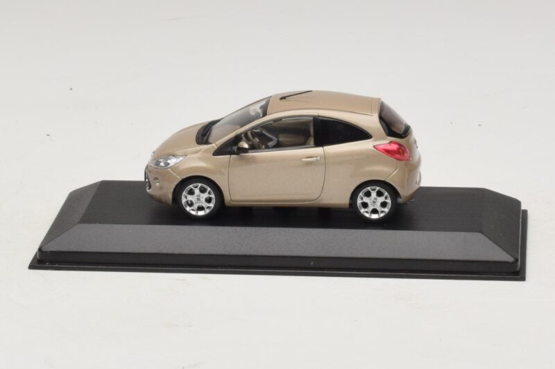Ford Ka Mk2 Bronze Metallic Minichamps 1:43 Ford Ka Mk2 Bronze Metallic Minichamps 1:43 FORD007 Druckguss
