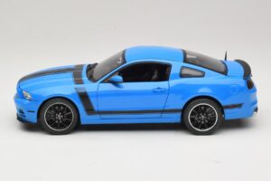 Ford Mustang Boss 302 S197 Blau Shelby Collectibles 1:18 25414S Druckguss — Bild 4 von 8