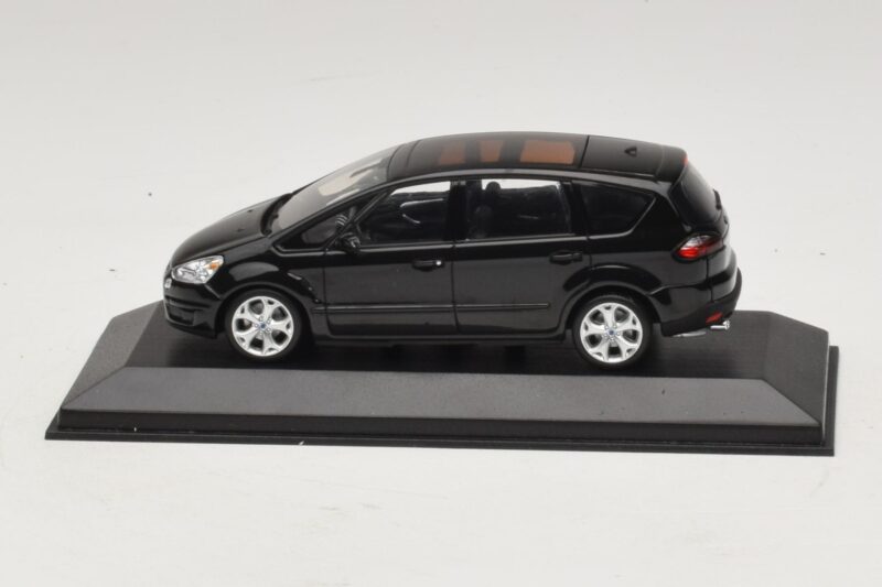 Ford S-Max Schwarz Metallic Minichamps 1:43 400085400 Druckguss