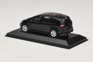 Ford S-Max Schwarz Metallic Minichamps 1:43 400085400 Druckguss — Bild 3 von 4