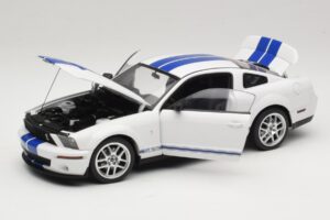 Ford Shelby Cobra GT500 Concept Weiß mit Blauem Streifen AUTOart 1:18 73052 Druckguss — Bild 2 von 8