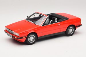 Maserati Biturbo Spyder Rot Minichamps 1:18 107123530 Resin