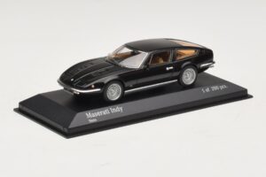 Maserati Indy Schwarz Minichamps 1:43 437123121 Druckguss — Bild 2 von 4