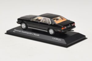 Maserati Quattroporte III Royale Schwarz Minichamps 1:43 437123501 Druckguss — Bild 3 von 4