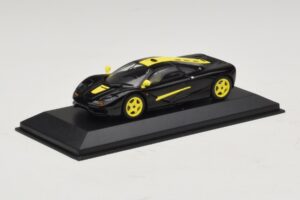 McLaren F1 Schwarz Mit Gelben Streifen Minichamps 1:43 MCLAREN004 Druckguss