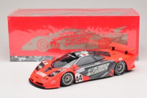 McLaren F1 GTR Lark #44 Tsuchiya / Ayles 24 Hours of Le Mans 1997 Minichamps 1:18 530133744 Druckguss — Bild 8 von 8
