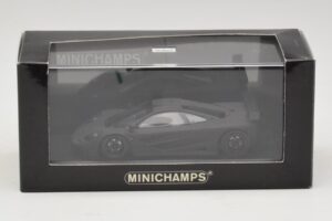 McLaren F1 GTR Prototype Mattschwarz Mit Schwarzen Felgen Minichamps 1:43 MCLAREN009 Druckguss — Bild 3 von 4