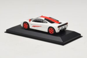 McLaren F1 Weiß Mit Roten Streifen Minichamps 1:43 MCLAREN003 Druckguss — Bild 2 von 4
