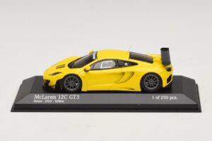 McLaren MP4-12C GT3 Street Gelb Minichamps 1:43 437121396 Druckguss