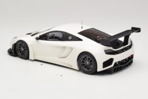 McLaren MP4-12C GT3 Weiß 2013 Minichamps 1:18 151121394 Druckguss — Bild 5 von 6