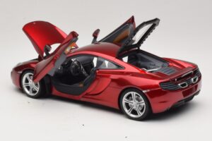 McLaren MP4-12C Rot Metallic Minichamps 1:18 110133022 Druckguss — Bild 5 von 8