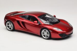 McLaren MP4-12C Rot Metallic Minichamps 1:18 110133022 Druckguss — Bild 6 von 8