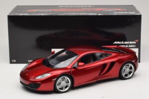 McLaren MP4-12C Rot Metallic Minichamps 1:18 110133022 Druckguss — Bild 8 von 8