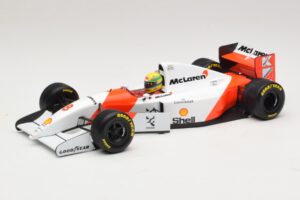 McLaren MP4/8 Ford #8 A. Senna Winner European GP 1993 Minichamps 1:18 540931818 Druckguss