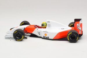 McLaren MP4/8 Ford #8 A. Senna Winner Japanese GP 1993 Minichamps 1:18 540931878 Druckguss — Bild 4 von 7