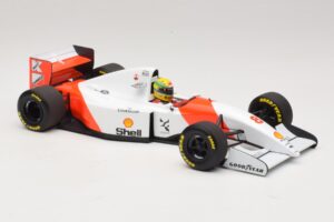 McLaren MP4/8 Ford #8 A. Senna Winner Japanese GP 1993 Minichamps 1:18 540931878 Druckguss — Bild 7 von 7