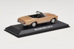 Mercedes 230 SL W113 Gold Metallic Maxichamps 1:43 940032230 Druckguss — Bild 2 von 4