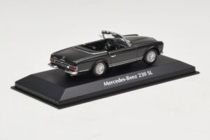 Mercedes 230 SL W113 Grau Maxichamps 1:43 94003231 Druckguss — Bild 2 von 4