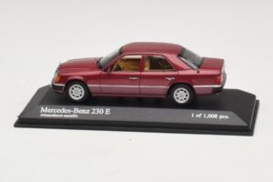Mercedes 230E W124 Rot Metallic Minichamps 1:43 400037001 Druckguss