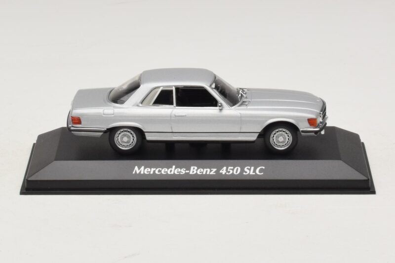 Mercedes 450 SLC C107 Silber Maxichamps 1:43 Mercedes 450 SLC C107 Silber Maxichamps 1:43 940033421 Druckguss