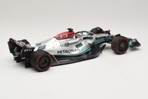 Mercedes AMG Petronas W13 E Performance #63 G. Russell Spanish GP 2022 Minichamps 1:18 110220063 Druckguss — Bild 2 von 7
