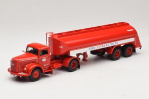 Mercedes LS315 Tanksattelzug Esso Minichamps 1:43 Mercedes LS315 Tanksattelzug Esso Minichamps 1:43 499034770 Druckguss