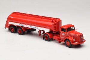 Mercedes LS315 Tanksattelzug Esso Minichamps 1:43 499034770 Druckguss — Bild 4 von 6