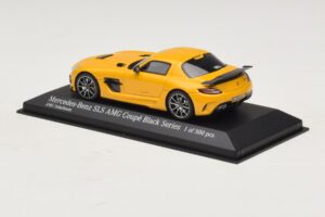 Mercedes SLS AMG C197 Black Series Gold Minichamps 1:43 437033022 Druckguss — Bild 3 von 4