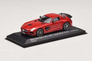 Mercedes SLS AMG C197 Black Series Rot Minichamps 1:43 437033021 Druckguss — Bild 2 von 4