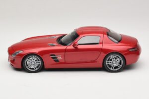 Mercedes SLS AMG C197 Rot Metallic Minichamps 1:18 100039020 Druckguss — Bild 4 von 8