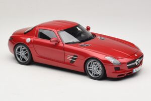Mercedes SLS AMG C197 Rot Metallic Minichamps 1:18 100039020 Druckguss — Bild 6 von 8