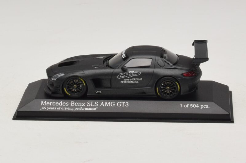Mercedes SLS AMG GT3 45 Years of Driving Performance Schwarz Minichamps 1:43 Mercedes SLS AMG GT3 45 Years of Driving Performance Schwarz Minichamps 1:43 410133200 Druckguss