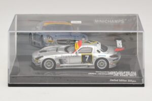 Mercedes SLS AMG GT3 #7 Black Falcon Jager / Seyffarth 24 Hours of Dubai 2011 Minichamps 1:43 437110307 Druckguss — Bild 4 von 5