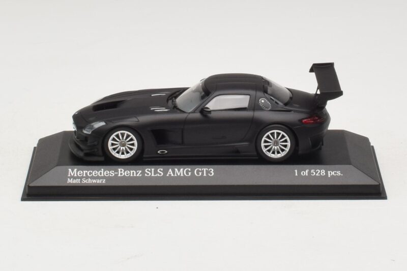 Mercedes SLS AMG GT3 Matt Schwarz Minichamps 1:43 Mercedes SLS AMG GT3 Matt Schwarz Minichamps 1:43 410113200 Druckguss
